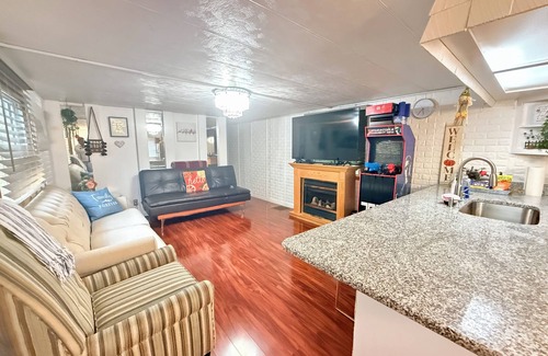 Hershey House | Charming 3-bedroom remodeled mobile home with central AC, WiFi in Hummelstown