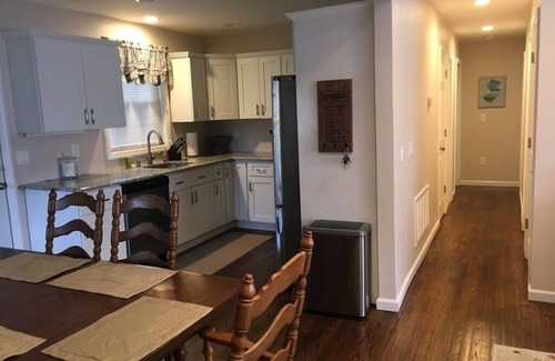 Long Branch House | Charming 3-bedroom house with WiFi, AC in delightful Long Branch