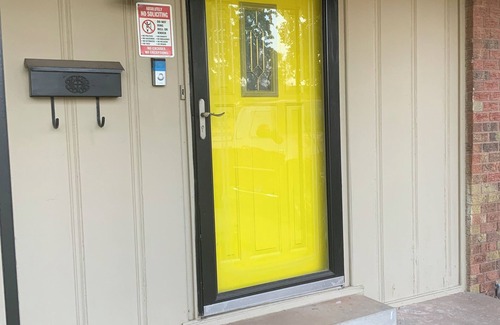 Midwest City House | Charming 3-bedroom house in fabulous Midwest City with WiFi, AC
