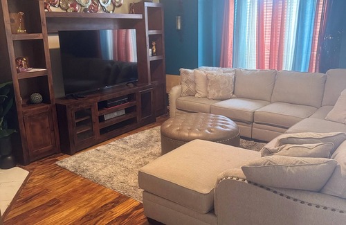 Midwest City House | Charming 3-bedroom house with AC, WiFi in delightful Midwest City
