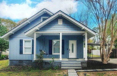 Simpsonville House | Charming 3-bedroom house only .6 miles from downtown Simpsonville with AC, WiFi