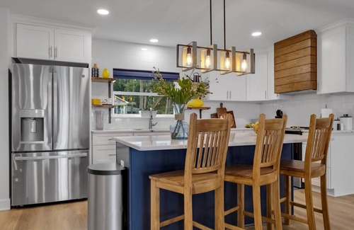 Telogia House | Charming 3-bedroom house with dock house on Lake Talquin in Tallahassee, Fl.
