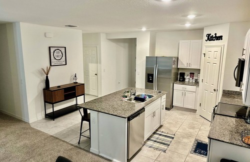 Winter Haven House | Charming 3-bedroom house with WiFi and AC in Winter Haven 5Mi Legoland