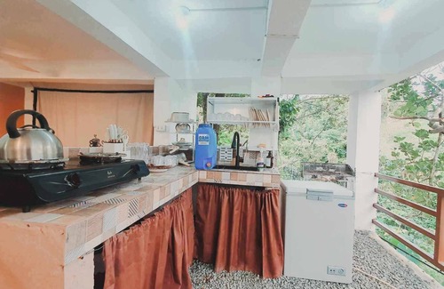 Antipolo Villa | Charming 3-bedroom Villa with WiFi, AC Farmscape Resort in Antipolo 10pax