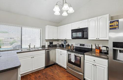 Plano House | Charming 3 Bedrooms Escape w Pool Yard Foosball