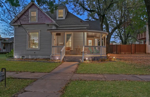 Humboldt House | Charming 3 BR cottage in Humboldt - blocks from DT