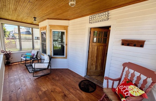 Millinocket House | Charming 3 BR Millinocket Home