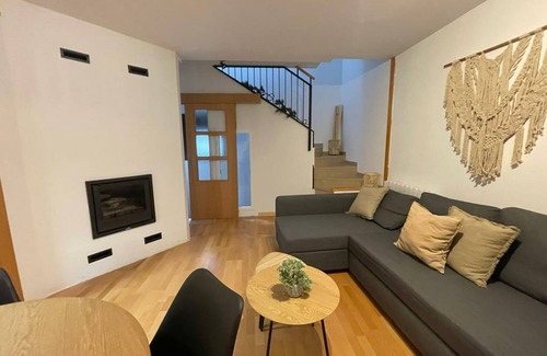 Villanua House | Charming 3-Floor Townhouse with Fireplace, Near Ski Resorts in Villanúa