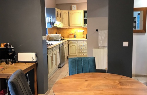 Orsay Apartment | Charming 3-room apartment with large terrace in downtown Orsay