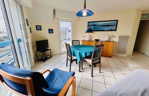Quiberon Apartment | Charming 3-Room Apt, 47m², Terrace, Steps from Beach, Pets Welcome, Parking Included, Quiberon