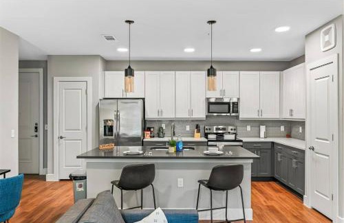 Fort Worth Apartment | Charming 3BD 2BA with Beautiful Pool in Fort Worth