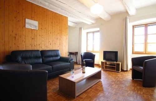 Ferrussac Cottage | Charming 3BR Apartment in Quiet Village with Private Courtyard