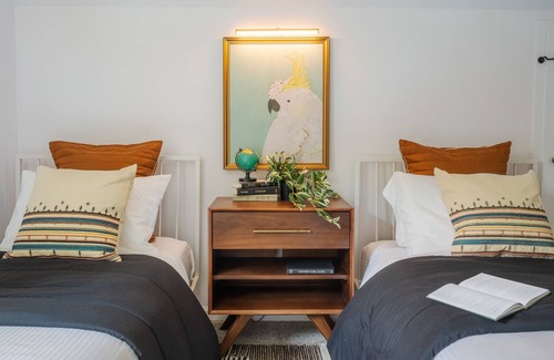 Stanley Cottage | Charming 3br cottage+views+firepit+remote work