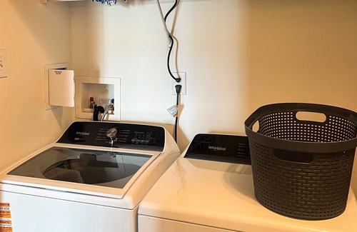 Newland Cottage | Charming 3BR Cottage w/Full Kitchen, Community amenities, Patio, and Gas Grill