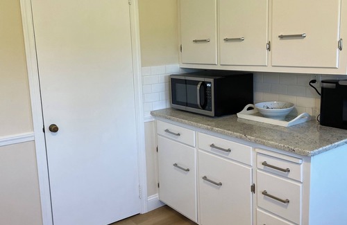 Old Saybrook House | Charming 3BR home-water views and 1 min walk to desirable Cornfield Point Beach!