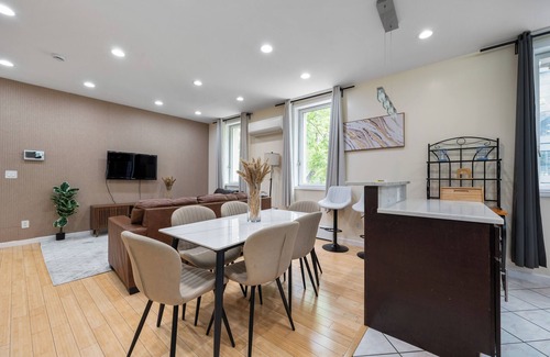 Central Park South Apartment | Charming 3BR Retreat in a Great Area!
