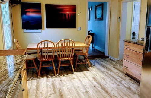 Issue Cottage | Charming 4-bedroom, 2-bath cottage, dog friendly, AC, WiFi, 1 block to beach