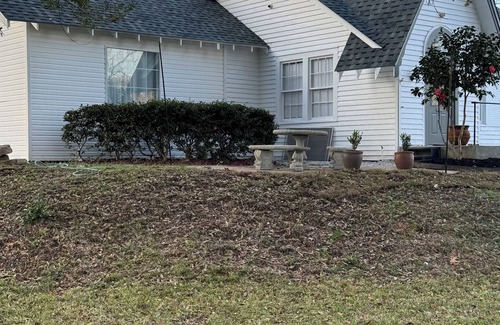Marksville House | Charming 4-bedroom bed & breakfast in Marksville with AC, WiFi and full Kitchen.