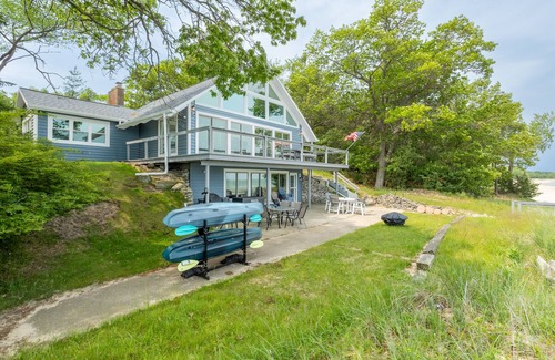 Pigeon Ski Chalet | Charming 4-bedroom beachfront chalet on Sand Point in Caseville Twp