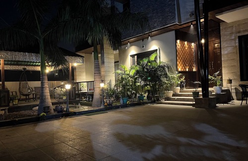 Amritsar House | Charming 4-bedroom bungalow in Amritsar with AC, WiFi.