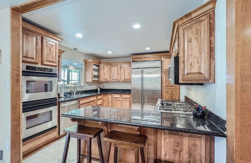 Thornton House | Charming 4-bedroom house in Northglenn with AC, WiFi. Enjoy your stay!