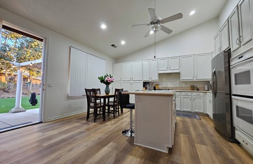 North Broadway House | Charming 4-bedroom house with hot tub, fireplace, and games in lovely Escondido