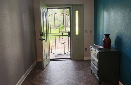Kissimmee House | Charming 4-bedroom house with AC and WiFi near Orlando airport and lake nona