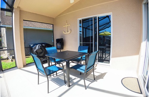 West Kissimmee House | Charming 4-bedroom house with WiFi, AC in lovely Kissimmee