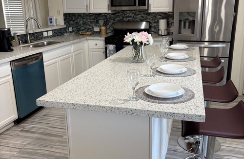 Cypress House | Charming 4-bedroom house with AC and WiFi in tranquil Cypress