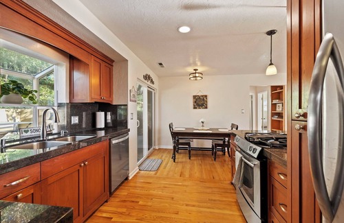 Sonora House | Charming 4-bedroom house with WiFi and AC in lovely Sonora