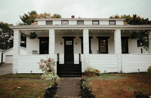 Millinocket House | Charming 4-bedroom house in enchanting Millinocket with AC, WiFi