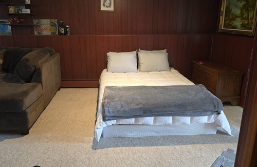 Mountain Top House | Charming 4 bedroom house with WiFi, AC in gorgeous Mountain Top