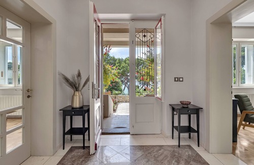 Makarska Villa | Charming 4-bedroom villa with Stunning views- Makarska Promenade