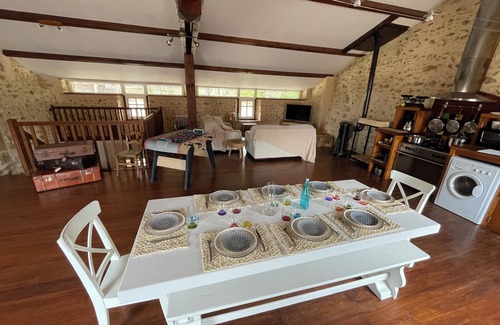 Villeneuve-du-Latou House | Charming 4* gite swimming pool and spa