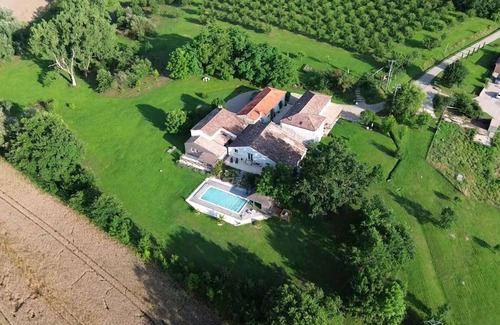 Saint-Sernin Cottage | Charming 4-person gîte in a relaxing setting with heated swimming pool and pond