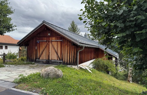 Tavanasa Ski Chalet | Charming 4BR chalet in Breil/Brigels with mountain view, WiFi & parking