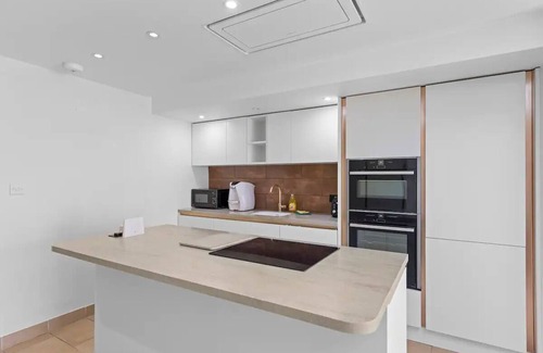 Cathall House | Charming 5 Bed - Leytonstone E11