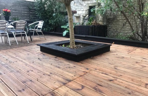 Croix Chapeau House | Charming 5-Bedroom House in Croix-Chapeau, La Rochelle, France⭐