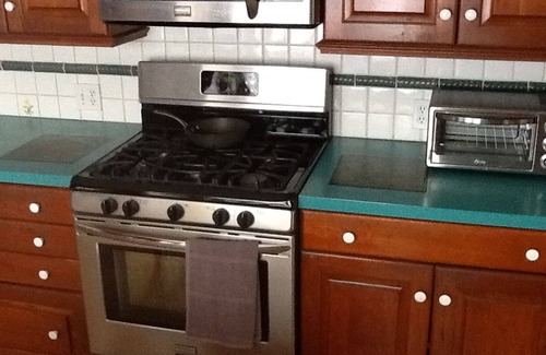Cazenovia House | Charming 5 Bedroom, 2 Bath House in the Village, 2 Blocks from the lake.