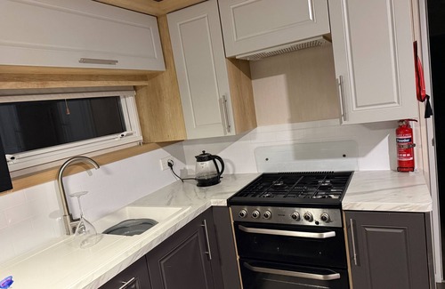 Prestonpans Cabin | Charming 5-Beds Caravan in beautiful Seton Sands