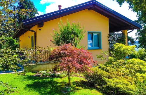 Sasso Moro Villa | Charming 5-room house with approx. 6,000 m² lakeside plot
