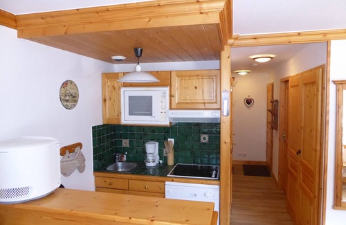Pralognan-la-Vanoise Apartment | Charming Apartment in Prime Location - Central Pralognan-la-Vanoise