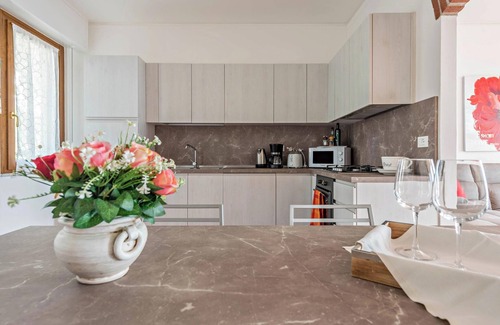 Tremosine Apartment | Charming Apartment "Bel Soggiorno 1" with Lake View, Mountain View, Wi-Fi & Balcony