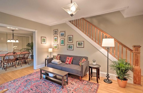 Stockton House | Charming Abode with Patio - Walk to Town and River!