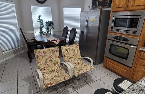 Allen House | Charming affordable room 3 in East Allen