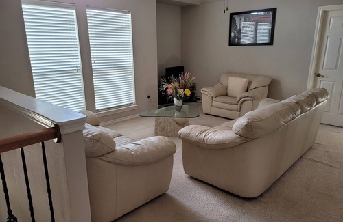 Allen House | Charming affordable room 3 in East Allen