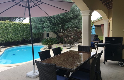 Saint-Cyr-sur-Mer Villa | CHARMING AIR CONDITIONED VILLA FOR 4 PEOPLE 800 m from the beach and 100 m from the shops
