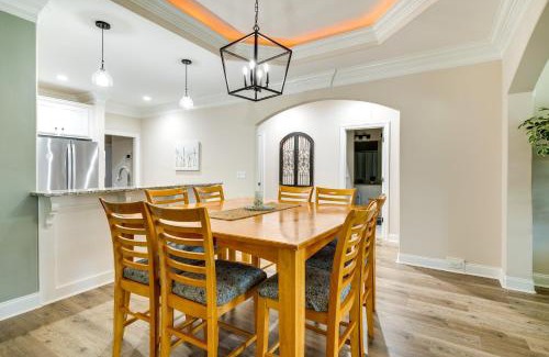 Owens Cross Roads House | Charming Alabama Retreat with Private Patio!
