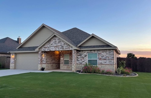 Abilene House | Charming and brand new 3 bedroom home in quiet neighborhood near ACU and HSU