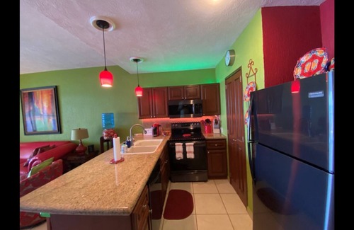 Sandy Beach Condo | Charming and bright 1 br 1 b condo